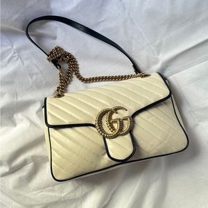 GG Marmont Flap leather crossbody bag 🤍